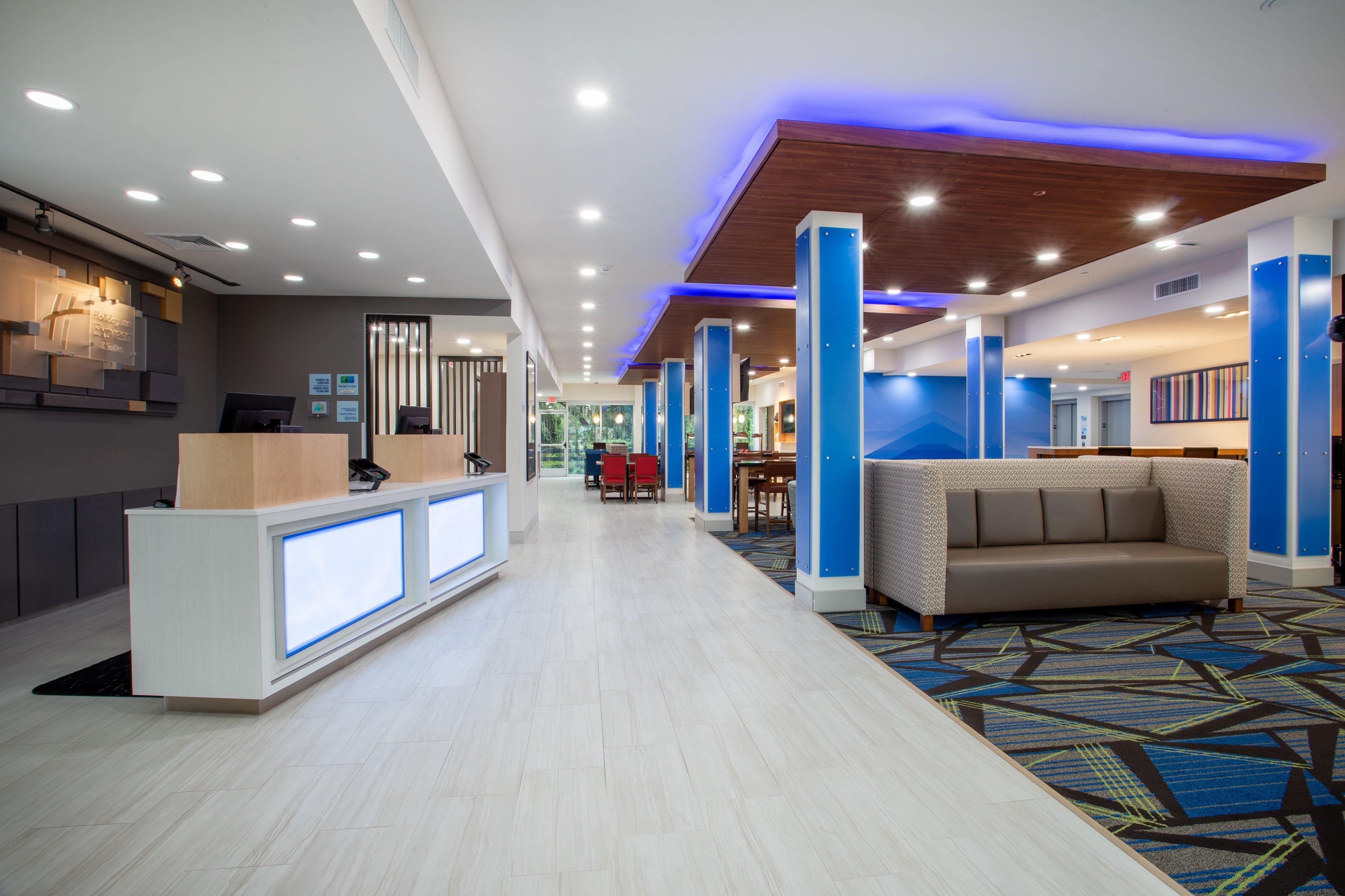 Holiday Inn Express & Suites - Deland South By Ihg Exterior foto